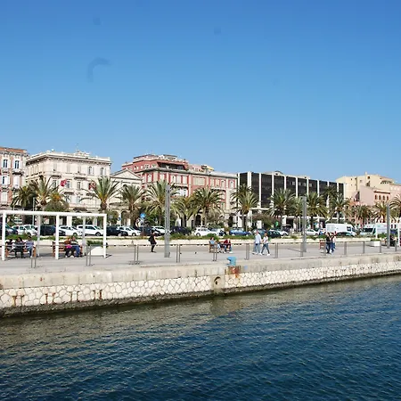 Baco 호텔 칼리아리